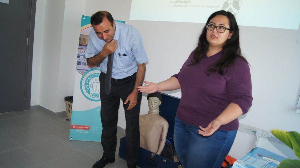 Girne Üniversitesi’nde “İlk Yardım Eğitimi” Semineri Gerçekleştirildi