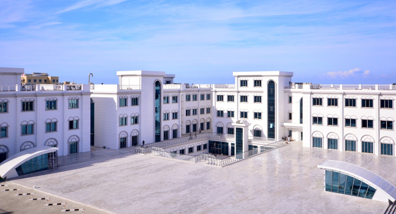 Dr. Suat GÜNSEL Girne Üniversitesi Hastanesi Cumhuriyet Bayramı’nda Hizmette…
